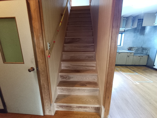 階段（1階～2階）