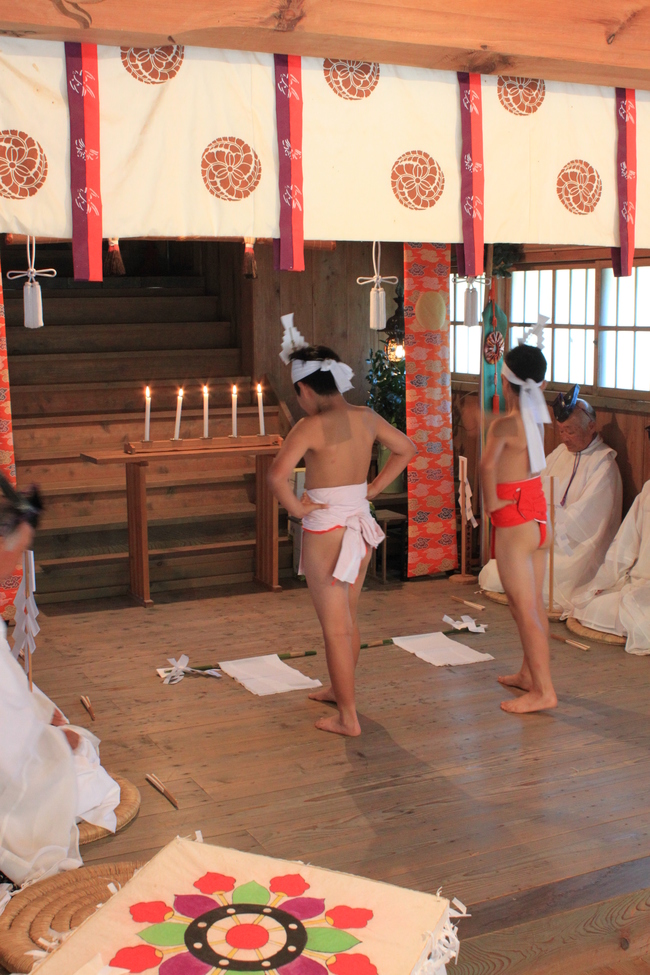 神の相撲