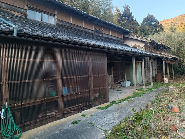 納屋