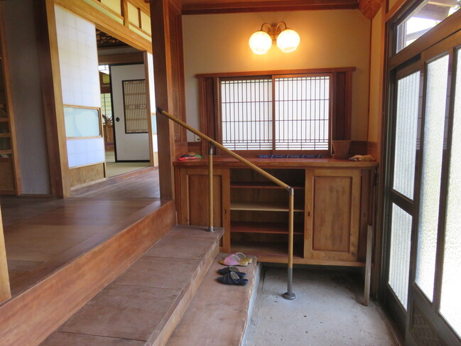 玄関2